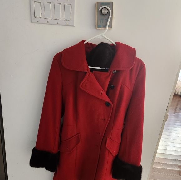 Coat - Picture 3 of 5